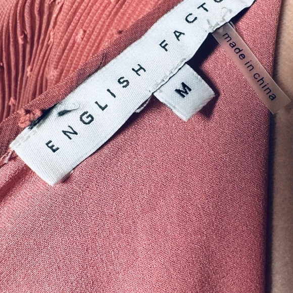 English Factory Pleated Tiered Midi Dress Mauve Puff Sleeve Ruffle Sz M Peasant - Picture 10 of 16